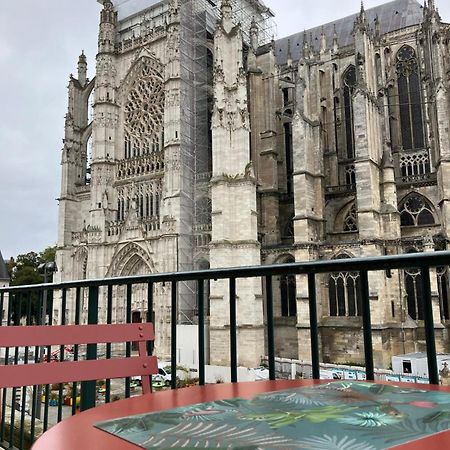 Lovely Appartement Vue Cathedrale Beauvais Luaran gambar